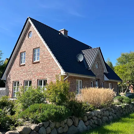 Holiday home Rainbow Einzelhaus Rainbow Hus